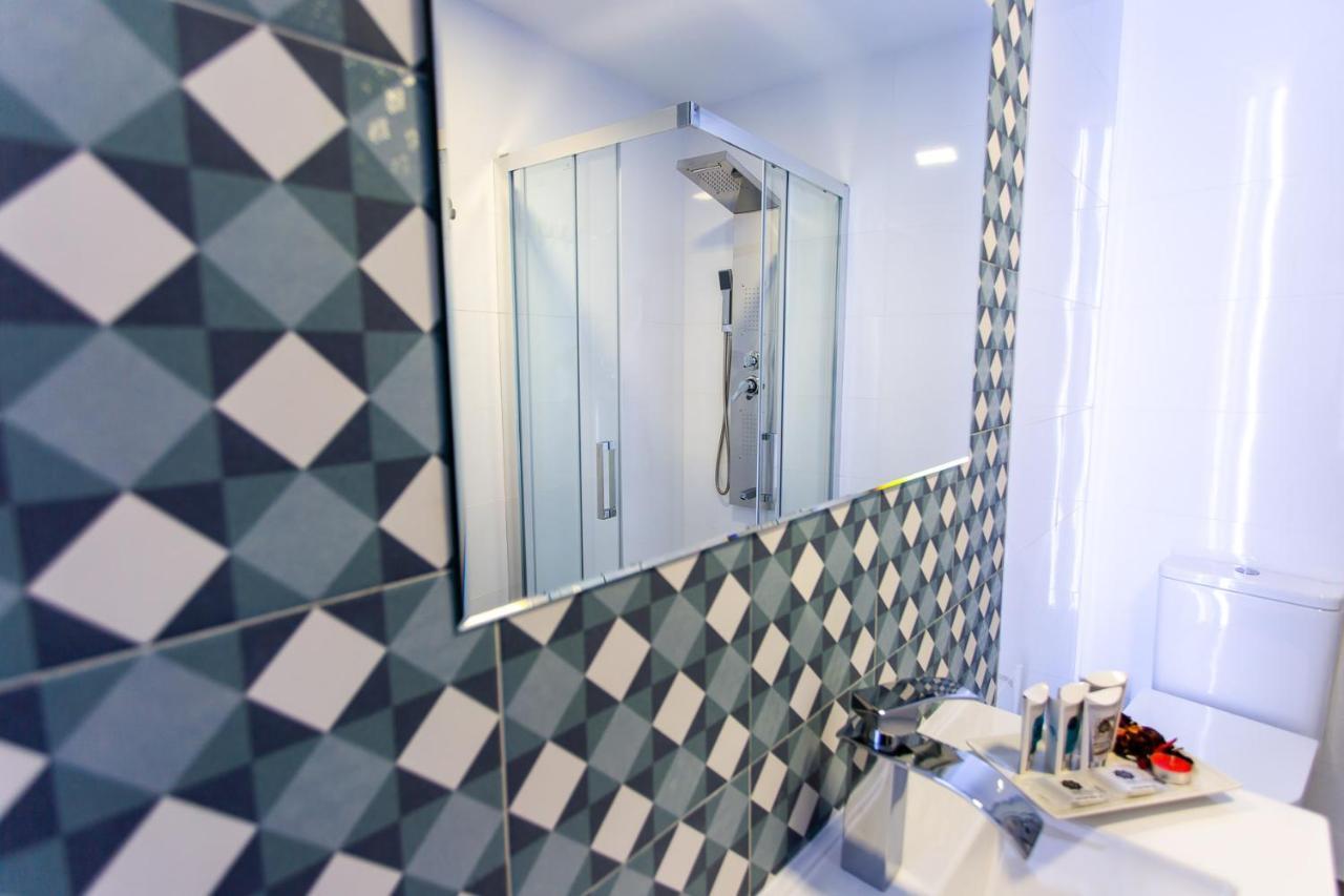 Apartamentos Hervas Suites Exteriör bild