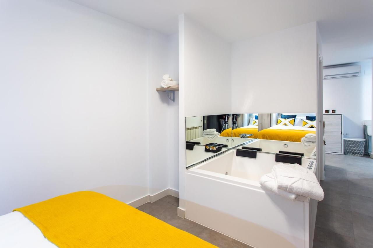 Apartamentos Hervas Suites Exteriör bild